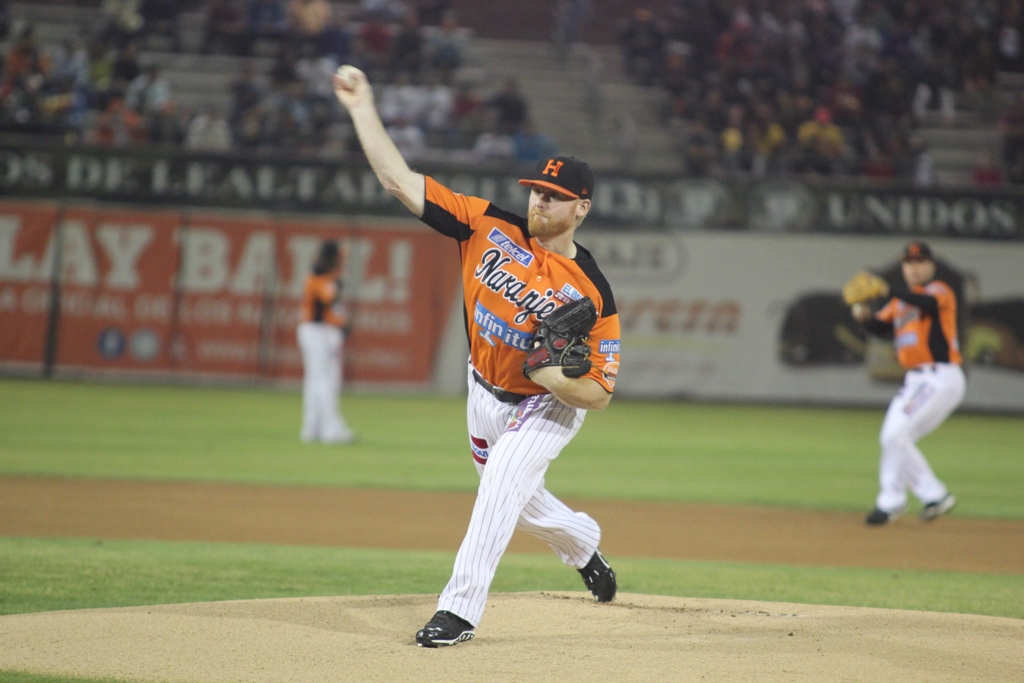 Serie Final Juego 1 Naranjeros vs Mayos (2)