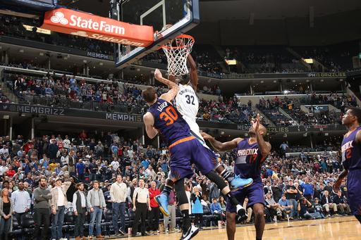 Phoenix Suns v Memphis Grizzlies