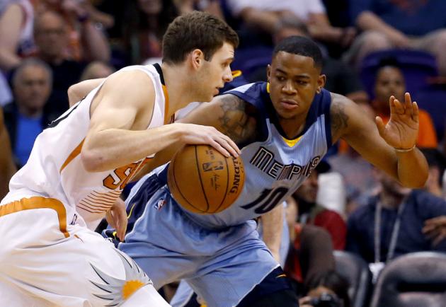 Jon Leuer , Jarell Martin