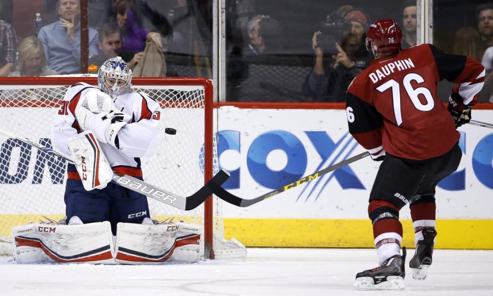 Philipp Grubauer, Laurent Dauphin