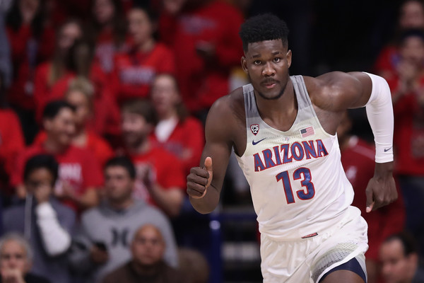 Premia el Pac 12 a Deandre&nbsp;Ayton