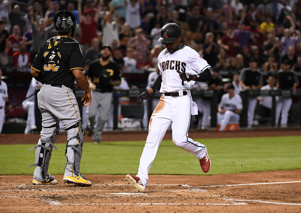 D’backs ganan  duelo de&nbsp;palos