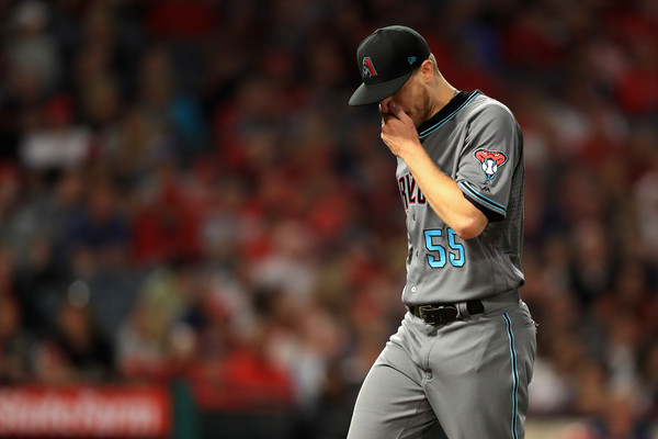 Hunde racimo a&nbsp;Diamondbacks