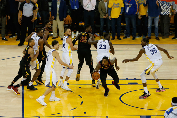 2018+NBA+Finals+Game+One+ueRln7LH_sul.jpg