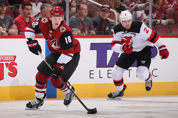 Coyotes amarran a&nbsp;Dvorak