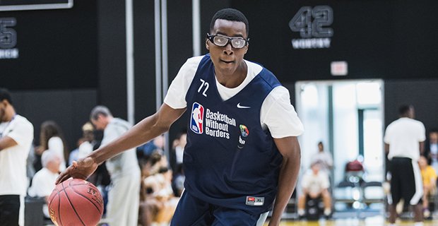 Suma Arizona guardia&nbsp;camerunés