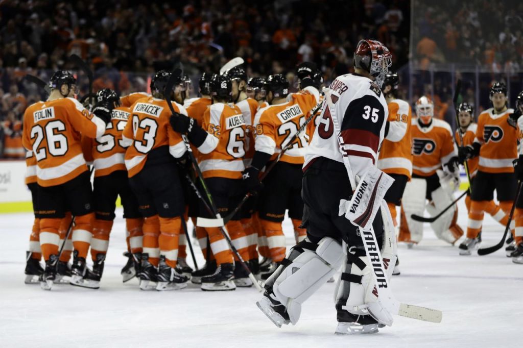 Escapa triunfo a los&nbsp;Coyotes