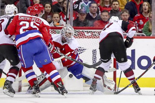 Coyotes frenan mala&nbsp;racha