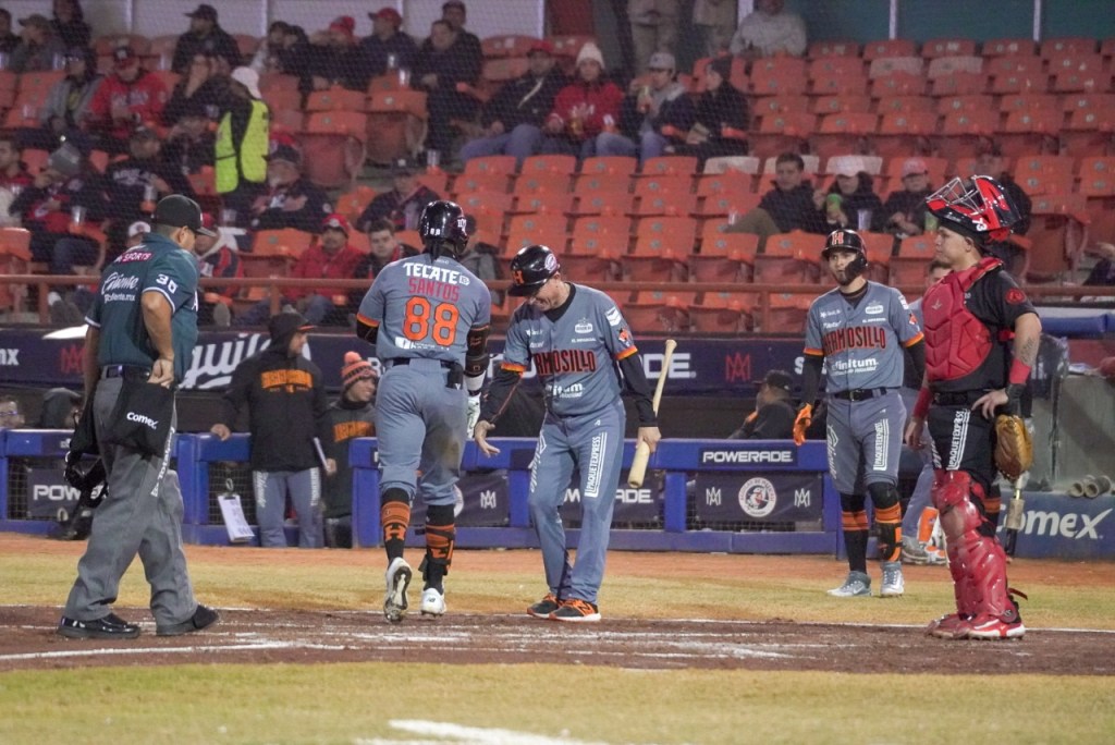 Naranjeros abren con triunfo la segunda&nbsp;vuelta