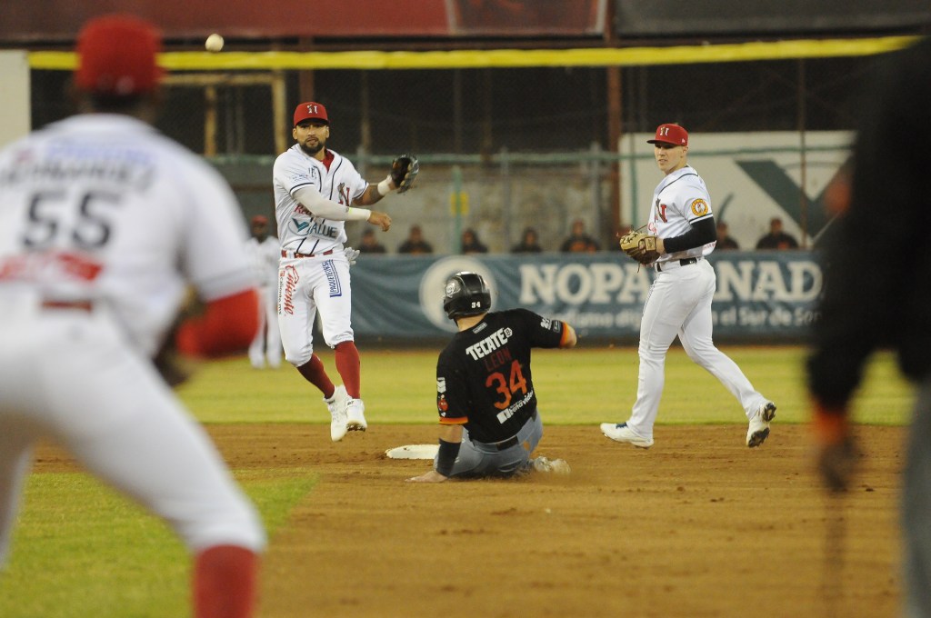 Mayos repite dosis a&nbsp;Naranjeros
