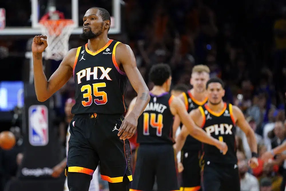 Soles emparejan el&nbsp;duelo