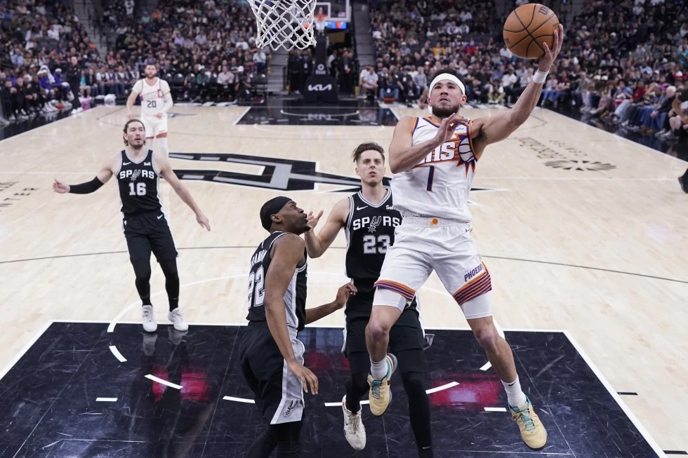 Suns ganan y son sextos del Oeste&nbsp;HIGHLIGHTS