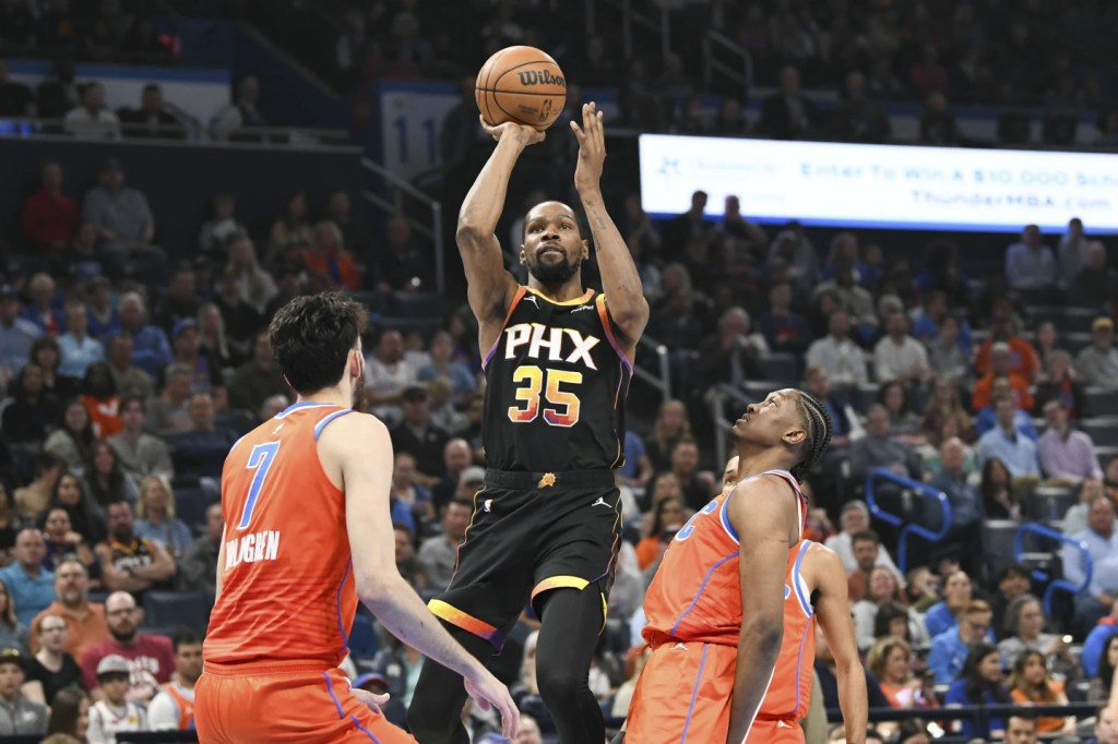 Suns ceden terreno al perder con el Thunder&nbsp;HIGHLIGHTS