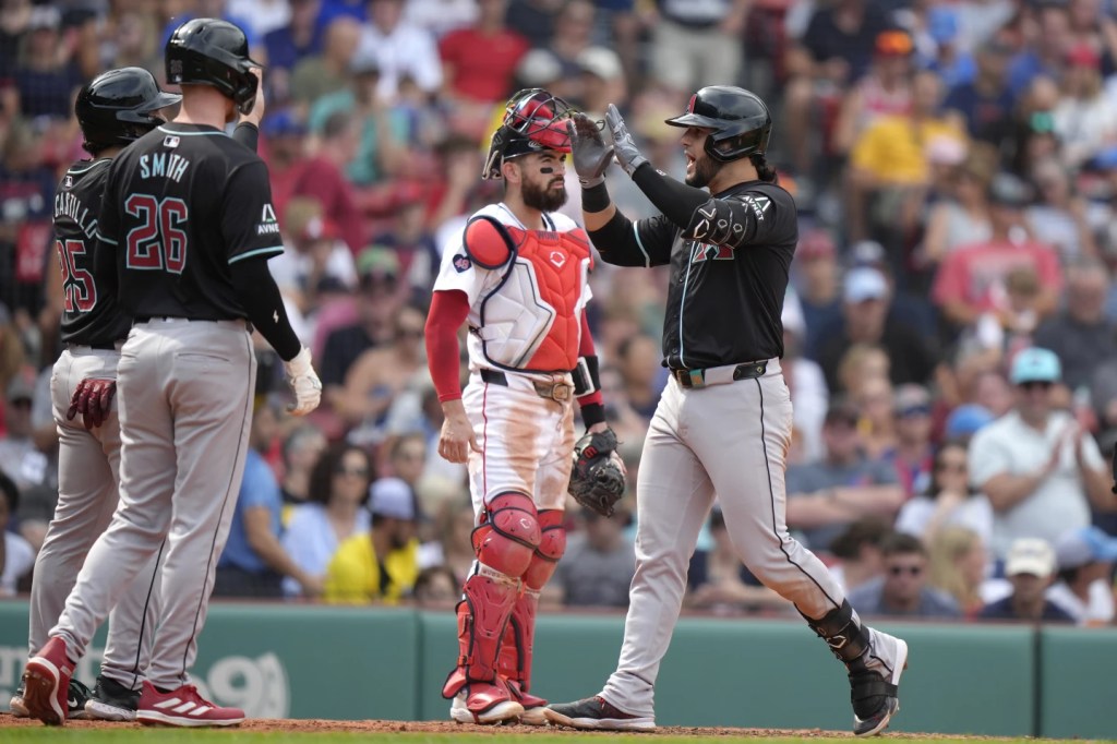 Jonrón de Suárez enfila al triunfo a D’backs&nbsp;HIGHLIGHTS