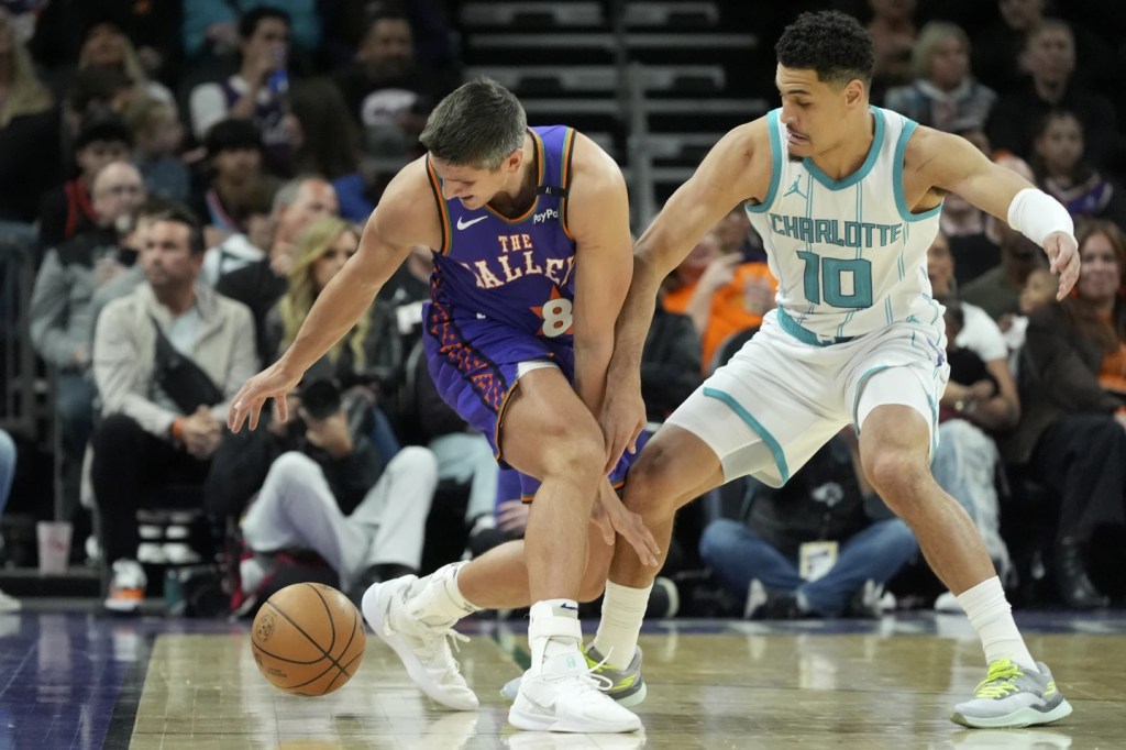 Suns ganan tercero en&nbsp;fila