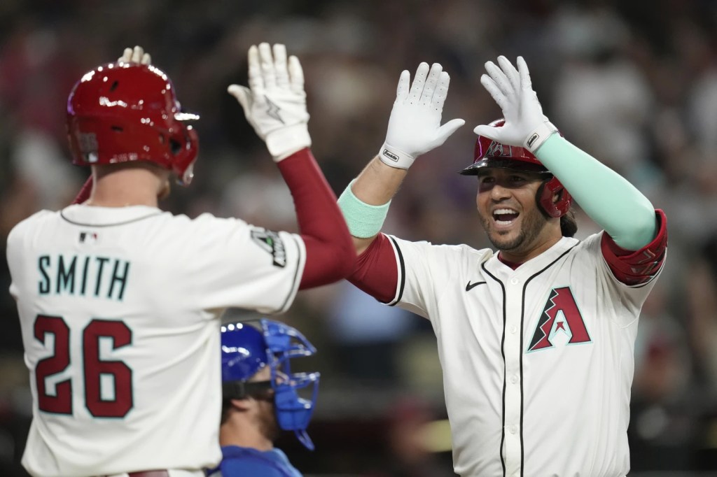 Suárez sacude dos jonrones al ganar&nbsp;D’backs