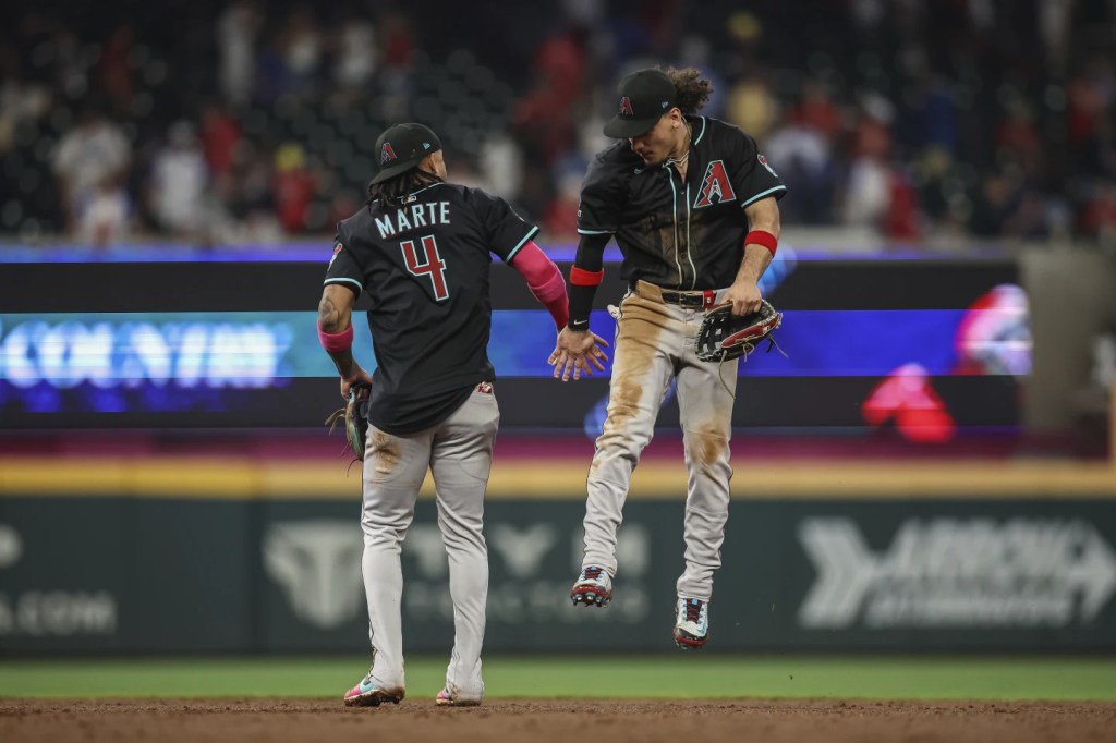 Kelly gana duelo a Sale en victoria de&nbsp;D’backs