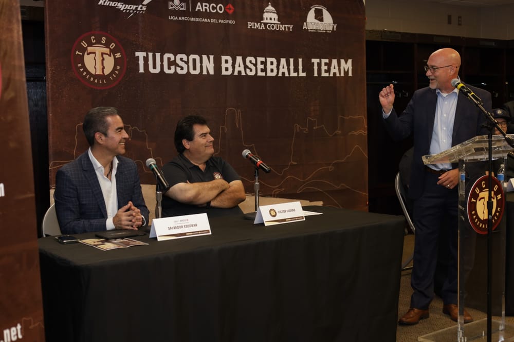 Presentan a Tucson Baseball&nbsp;Team