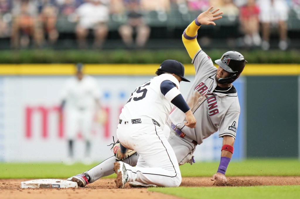 Hunden a los&nbsp;Diamondbacks