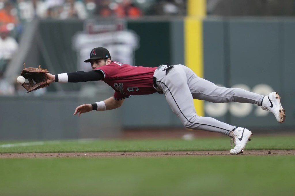 A 90 Millas/Mueven el&nbsp;cascabel