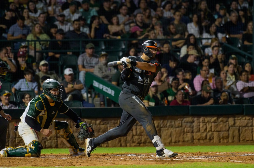 Naranjeros se impone a Cañeros; Tomateros vence a&nbsp;Venados