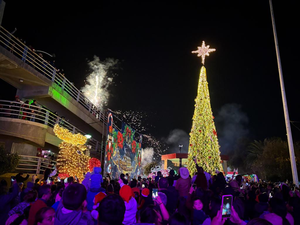 Congrega a nogalenses encendido del&nbsp;Árbol