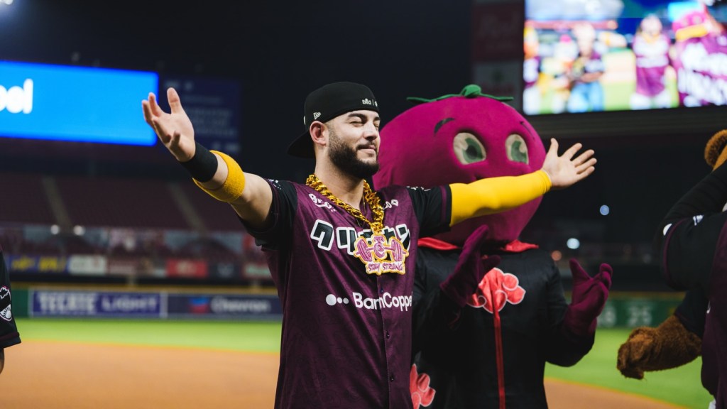 Bat de Martínez guía a Tomateros; ganan los&nbsp;Yaquis