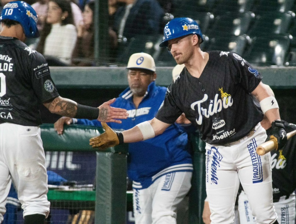 Yaquis frenan a Tomateros; Naranjeros se&nbsp;impone