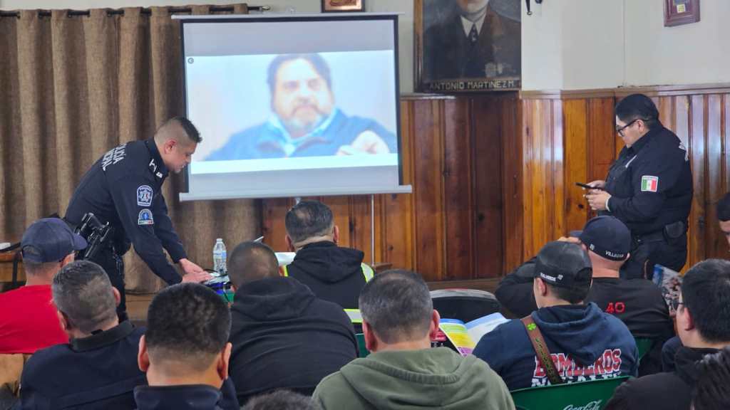 Llevan capacitación a Bomberos de&nbsp;Nogales