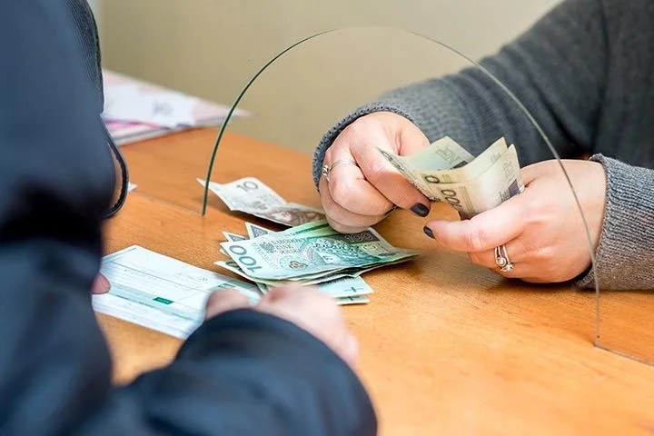 Remesas hacia México, ocho meses en&nbsp;desplome