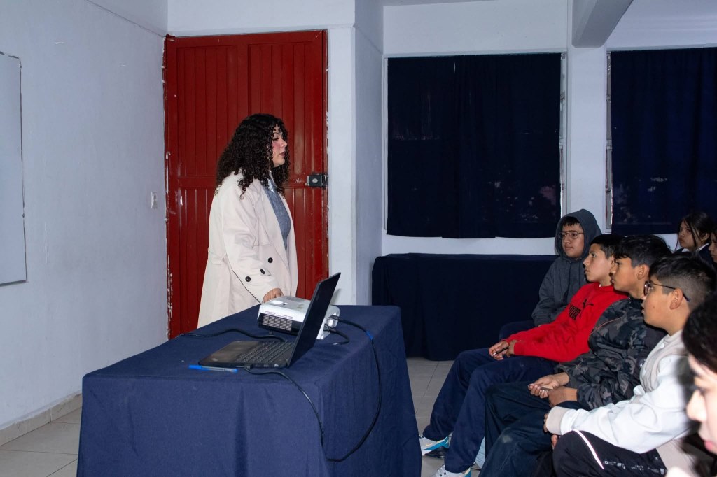 Ayudan a estudiantes a controlar sus&nbsp;emociones